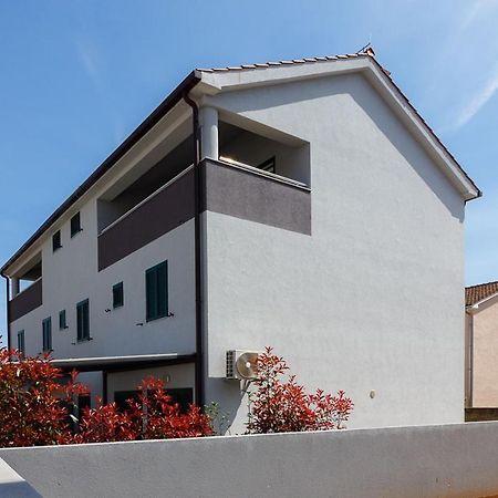 Apartment Adria 3 Malinska Esterno foto