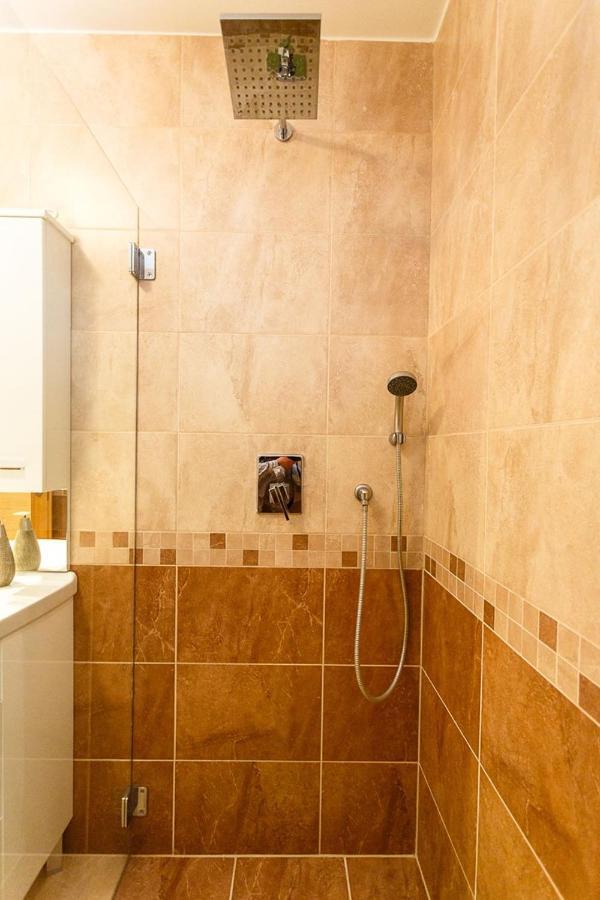 Apartment Adria 3 Malinska Esterno foto